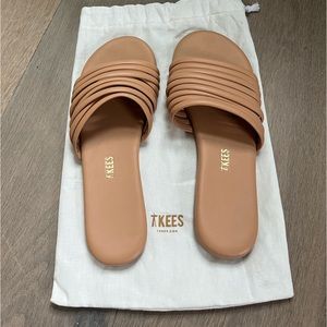TKEES Caro Sandals
